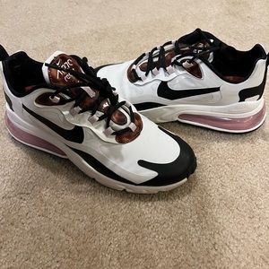 Nike AirMax 270 React